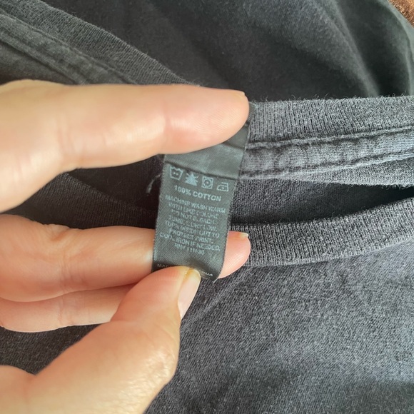 Graphic T-Shirt - Picture 5 of 5